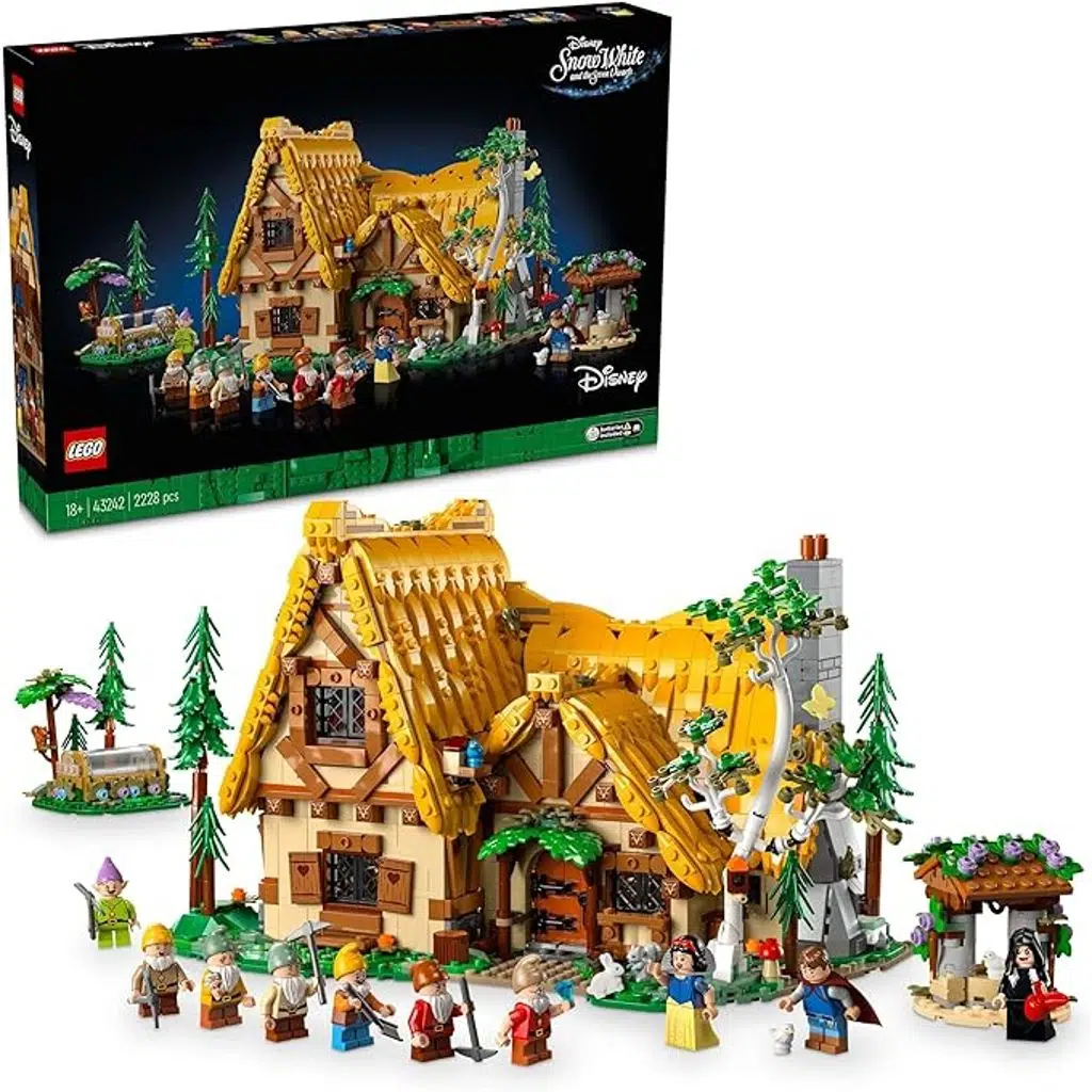 LEGO Disney 43242 Snow White and the Seven Dwarfs' Cottage